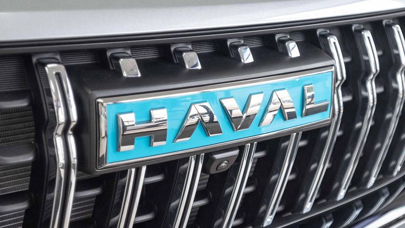 Finance contract in car dealership